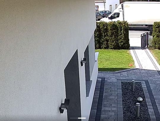 Próba porwania dziecka pod Opolem. Sprawcy jechali za chłopcem białym busem, potem go gonili