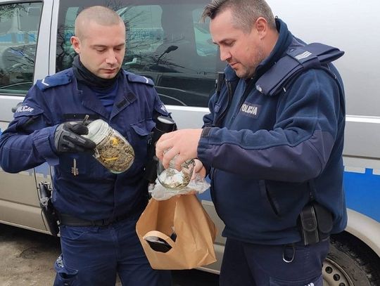 Przechodzień zobaczył łuskę obok auta i wezwał policję. To był początek końca pewnego dilera