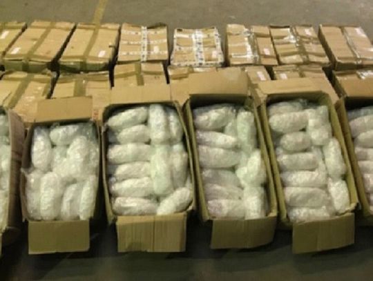 Przemycili ponad tonę narkotyków. Szef narkotykowego gangu i jego podwładni staną przed sądem