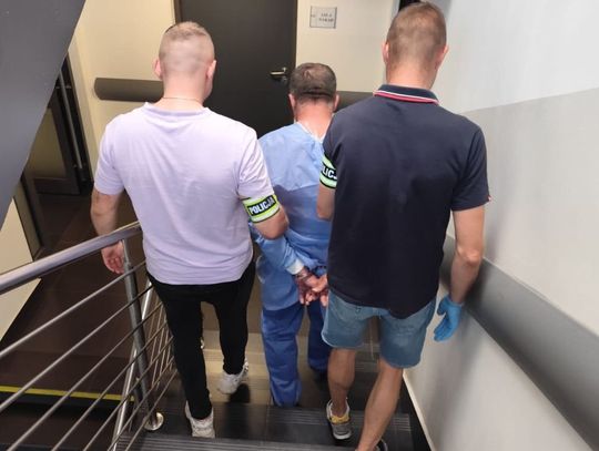 Przerobił wiatrówkę na broń palną i strzelał do żony. 62-latek odpowie za usiłowanie zabójstwa