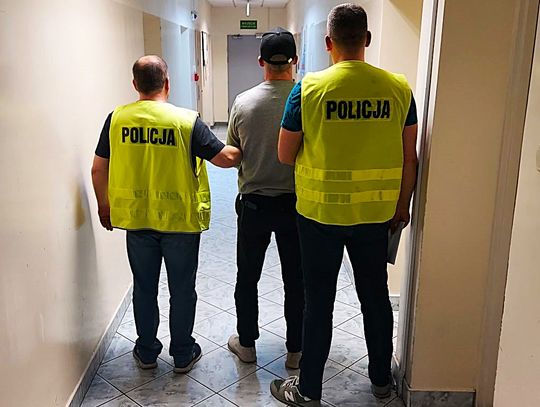 Przez 8 lat ukrywał się zagranicą. Wrócił w rodzinne strony i od razu zatrzymali go policjanci