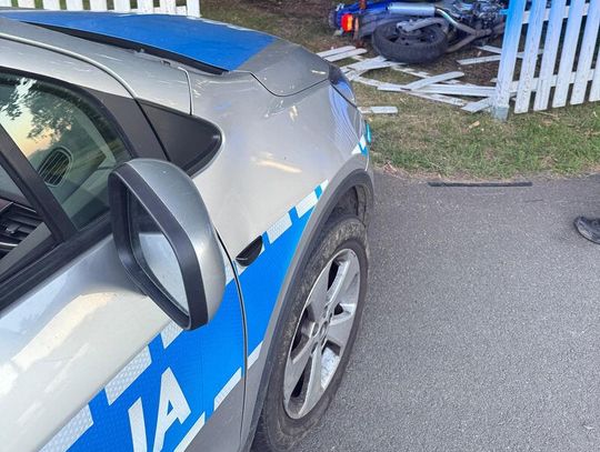 Przez kilka kilometrów uciekał policji, w końcu zahaczył motocyklem o płot. Jechał po narkotykach