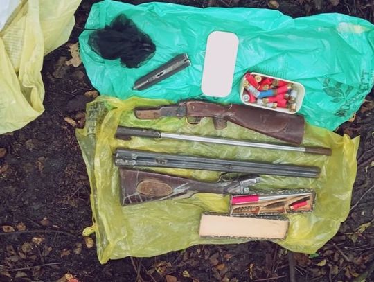 Przez lata znęcał się nad żoną i dziećmi. Po kolejnej awanturze wziął broń i pojechał do lasu