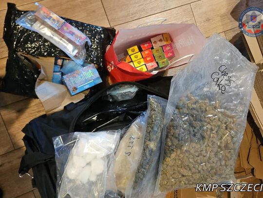 Przez miesiąc intensywnie ścigali dilerów. Policjanci zdjęli z rynku 35 kg narkotyków
