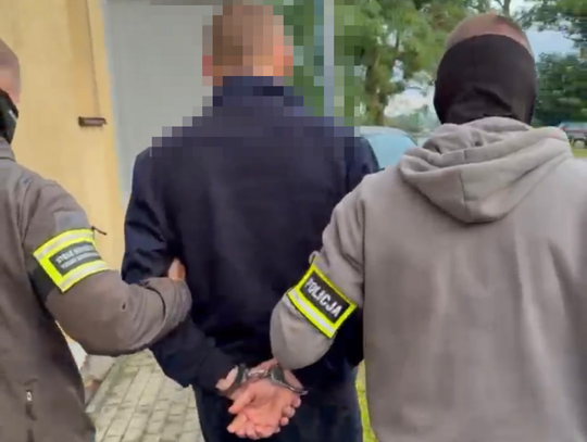 Przy sobie miał niewielką ilość narkotyków. Kolejne odkrycie zaskoczyło funkcjonariuszy