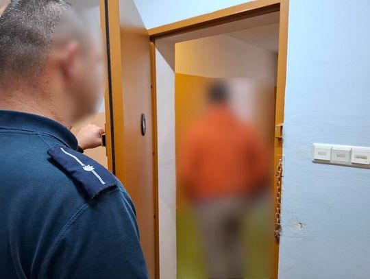 Przyjechał nad morze na wakacje, ale urlop spędzi za kratami. Był świadkiem awantury dwóch kobiet