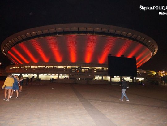 Przyjechali na "Mayday", wylądowali na komendzie. 31 osób wpadło z narkotykami