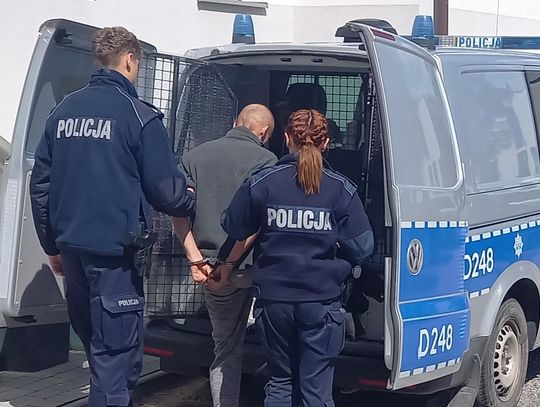 Przykładał żonie nóż do szyi i krzyczał, że zabije. 46-latek znęcał się też nad dziećmi. Został zamknięty w areszcie