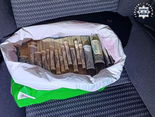 Przykry finał romansu z kierowcą ciężarówki. Ukradł ponad 200 tysięcy złotych i pojechał w trasę Przykry finał romansu z kierowcą ciężarówki. Ukradł ponad 200 tysięcy złotych i pojechał w trasę