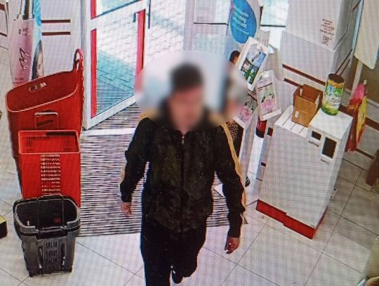 Przyłapany złodziej wbił ochroniarzowi nóż w brzuch. Policjanci zatrzymali go godzinę po ataku