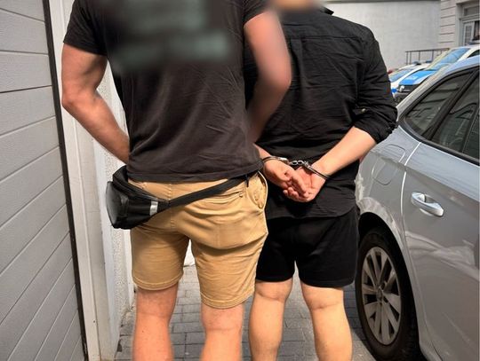 Przyszedł po 30 tysięcy złotych od seniora. Policjanci czekali na niego w mieszkaniu