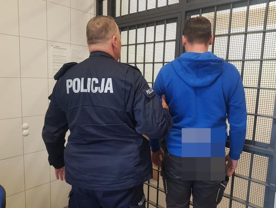 Przywłaszczył firmową kasę, obiecał zwrot, a potem... wszystkiemu zaprzeczył. 25-latek z zarzutami