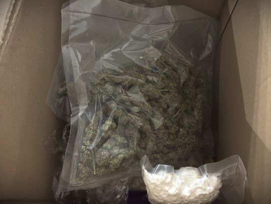 Pudełka pełne narkotyków. 51-latek miał prawie 4 kg towaru, trafił do aresztu