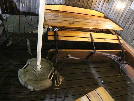 Razem z nową kobietą napadł swoją byłą dziewczynę. Kopali ją po całym ciele