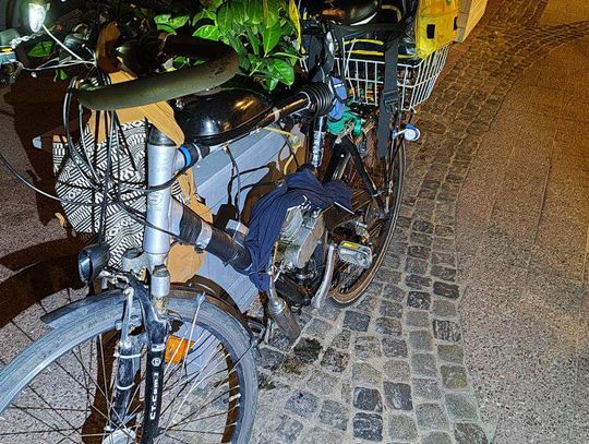 Rower miał wmontowany silnik spalinowy i znicz jako lampkę. Mężczyzna dostarczał nim jedzenie