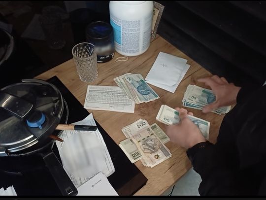 Rozbito gang handlarzy ludźmi. Werbowali ofiary za oceanem i zmuszali do niewolniczej pracy w Polsce