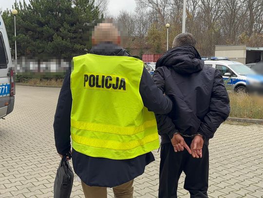 Rzucał się na staruszki idące ulicą i przemocą wyrywał im torebki Rzucał się na staruszki idące ulicą i przemocą wyrywał im torebki