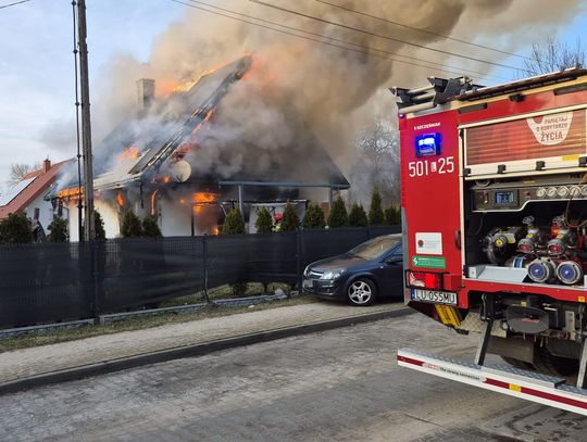 Sąsiad zauważył dym, na ratunek było już za późno. Strażacy znaleźli ciało w spalonym domu Sąsiad zauważył dym, na ratunek było już za późno. Strażacy znaleźli ciało w spalonym domu