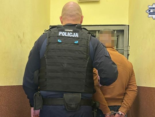 Sceny jak z filmu sensacyjnego. Pijany 32-latek próbował staranować na drodze auto swojej partnerki