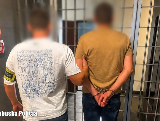 Seryjny złodziej katalizatorów i filtrów DPF wpadł na gorącym uczynku. Miał bagażnik pełen łupów