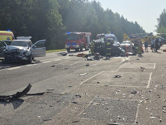 Siedem osób rannych po zderzeniu dwóch osobówek na krajowej 25. Lądował śmigłowiec LPR