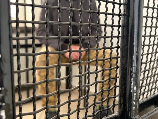 Siłą wszedł do mieszkania byłej dziewczyny, pobił ją po twarzy i okradł. Miał 2,5 promila