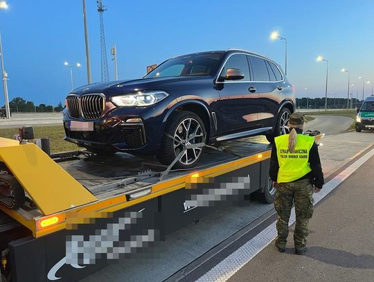 Skradzione w Słowacji BMW zatrzymane na polsko-litewskiej granicy. Autem podróżowała para Estończyków