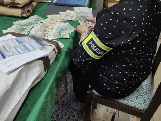 Służby rozbiły układ korupcyjny. Zatrzymano urzędników, policjantów i przedsiębiorców