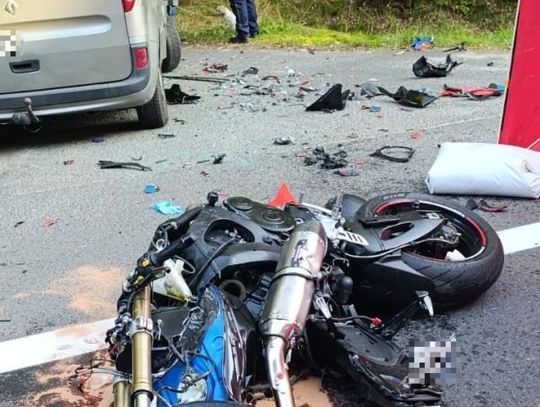 Śmierć młodego motocyklisty. Kierowca osobówki wymusił i zajechał mu drogę