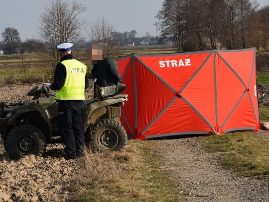 Śmierć na quadzie. 52-latek przewrócił się na drodze gruntowej. Zginął na miejscu