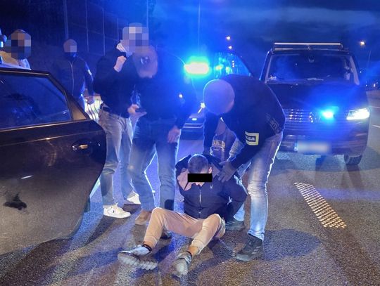 Śmiertelnie potrącił młodego motocyklistę i uciekł z Polski. 36-latek zatrzymany. WIDEO Śmiertelnie potrącił młodego motocyklistę i uciekł z Polski. 36-latek zatrzymany. WIDEO