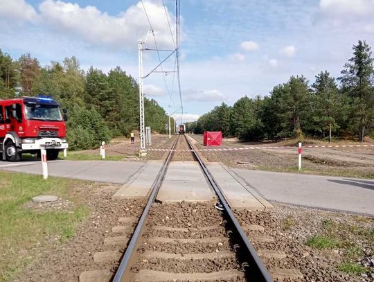 Śmiertelny wypadek na torach. 35-letnia kobieta wtargnęła przed rozpędzony pociąg