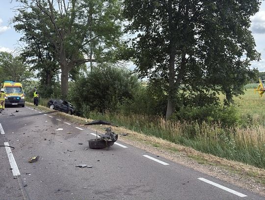 Śmiertelny zderzenie osobówek na drodze wojewódzkiej. W wypadku zginął młody kierowca BMW