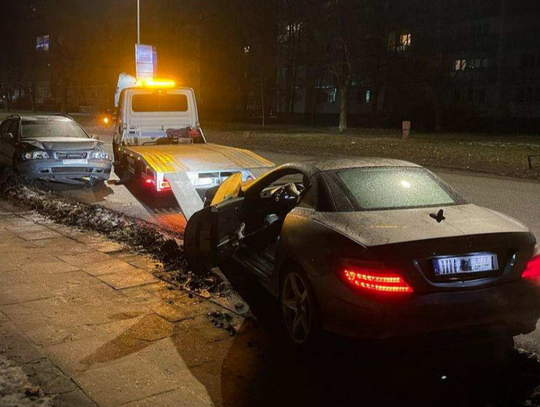 Specjalnie rozbijali samochody, żeby dostać odszkodowania. Naciągnęli firmy nawet 2 miliony złotych