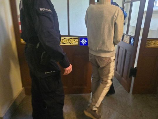 Sprawca gwałtu zatrzymany po 11 latach. Zgubił go niedopałek papierosa z DNA