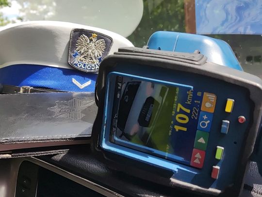 Stracił prawko podczas jazdy próbnej. W terenie zabudowanym rozpędził audi do 107 km/h