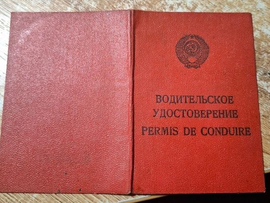 Strażnicy przecierali oczy ze zdumienia. Kierowca z Ukrainy pokazał prawo jazdy wydane przez ZSRR