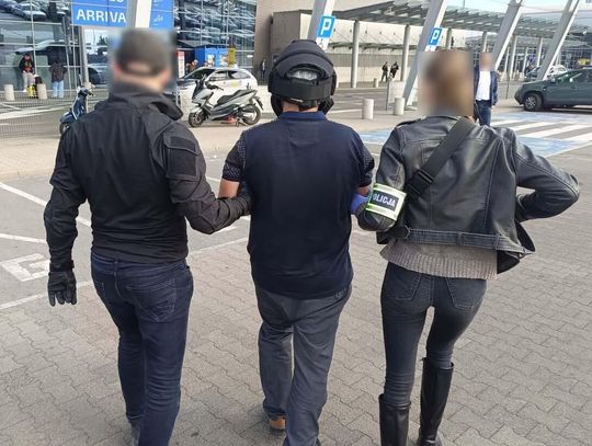 Stwarzał zagrożenie dla bezpieczeństwa publicznego. 42-latek deportowany z zakazem wjazdu na pięć lat