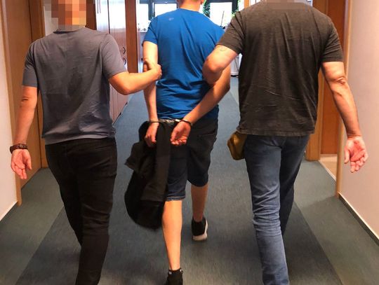 Syn przez sześć lat znęcał się nad matką. Groził jej, podduszał, a nawet zastraszał przy użyciu noża