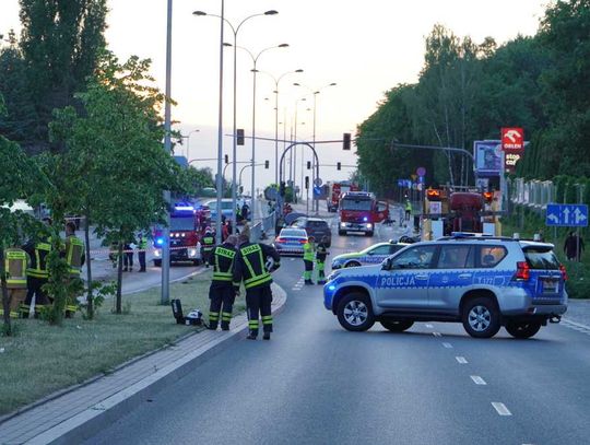 Szarża pijanego kierowcy zakończona wypadkiem z kilkoma autami i autobusem [WIDEO]