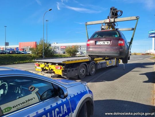 Tak zakończyła się przejażdżka 26-latka. Audi na lawetę, a on za kraty