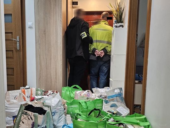 Towar zamiast do sklepów trafiał do jego domu. Kierowca miał ukraść ponad 1100 produktów