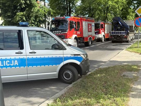 Tragedia na skrzyżowaniu w Płocku. Nie żyje 12-letnia rowerzystka potrącona przez ciężarówkę