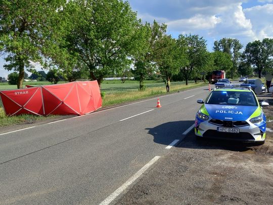Tragedia podczas wyprzedzania. 19-letni kierowca Audi potrącił rowerzystkę, kobieta nie żyje