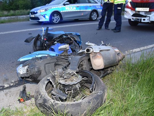 Tragiczna śmierć 26-letniego motocyklisty. Wjechał w latarnię, a potem uderzył jeszcze w betonowy słup