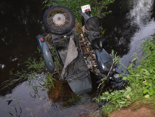 Tragiczna śmierć motocyklisty. Koledzy znaleźli go konającego w rzece