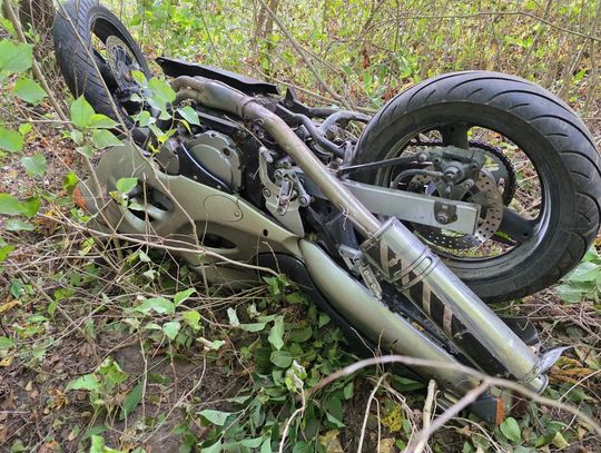 Tragiczny finał jazdy motocyklem. Policjanci z Ełku wyjaśniają okoliczności śmierci 44-latka