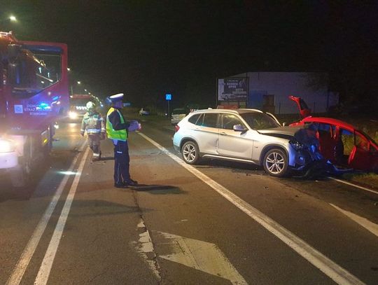 Tragiczny finał zderzenia BMW i forda. W wypadku zginęło 4-letnie dziecko, jego matka została ranna