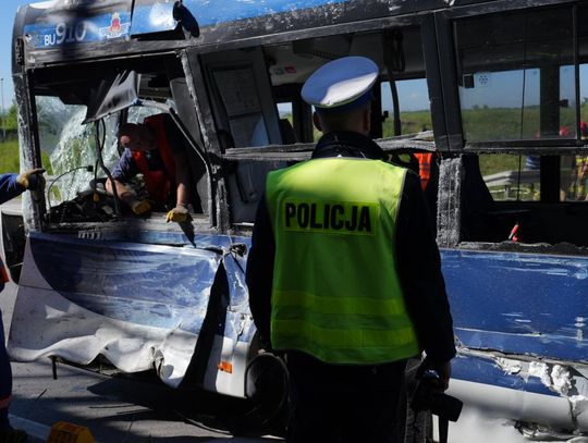 Tragiczny finał zderzenia dwóch autobusów. W wypadku zginął jeden z kierowców [FOTO]