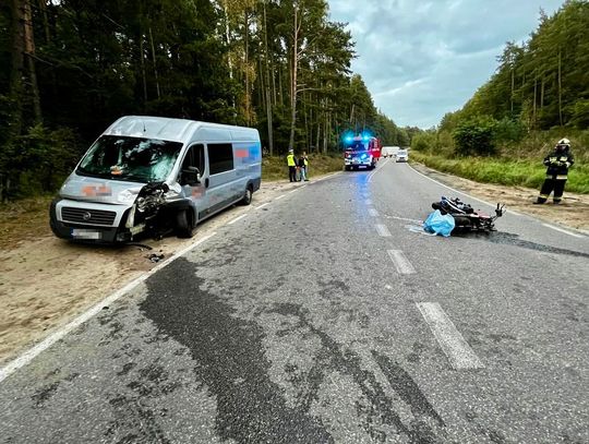 Tragiczny wypadek motocyklistki. Kobieta zginęła po zderzeniu czołowym z busem